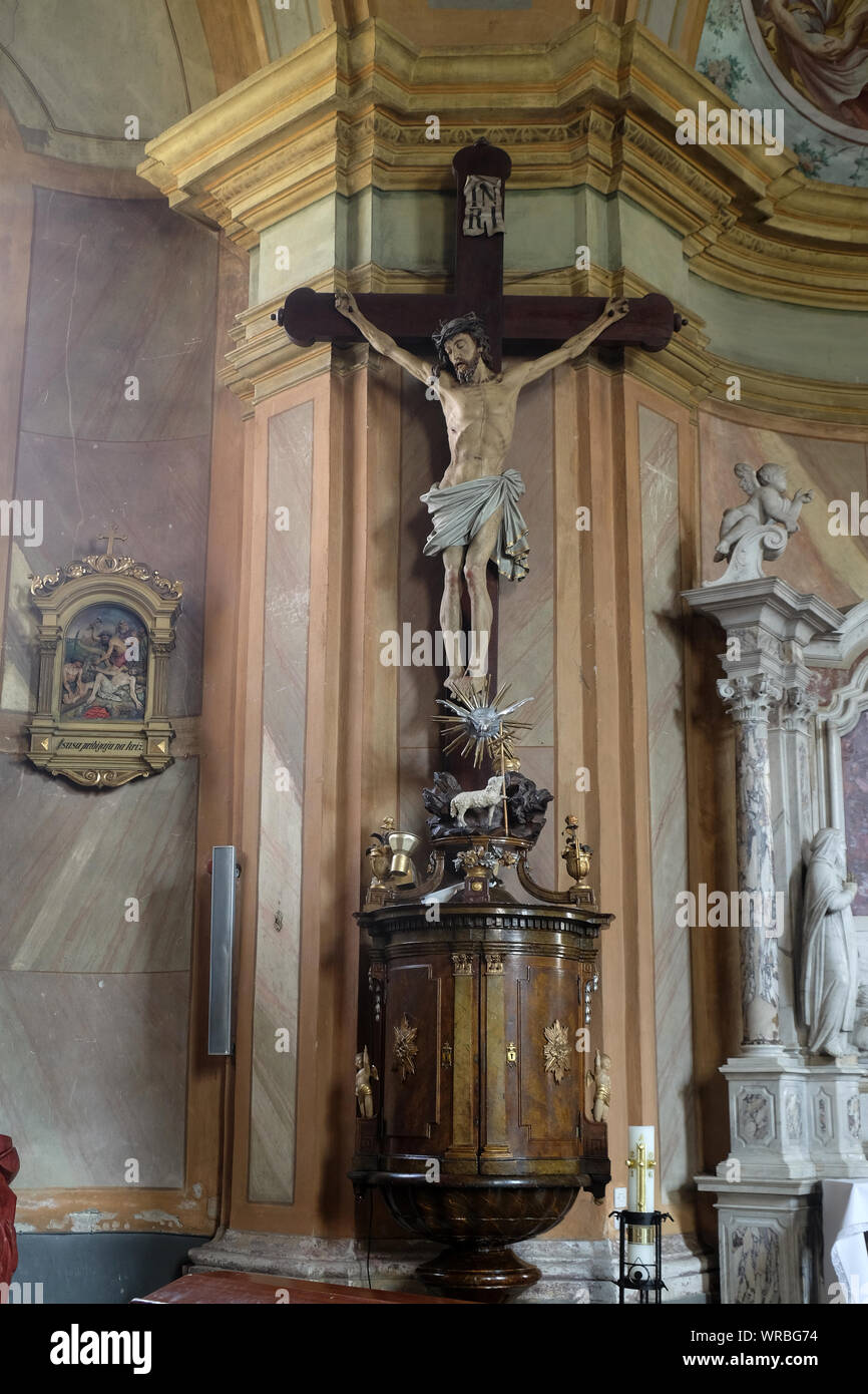 Taufbecken in der Johannes der Täufer Kirche in Zagreb, Kroatien. Stockfoto