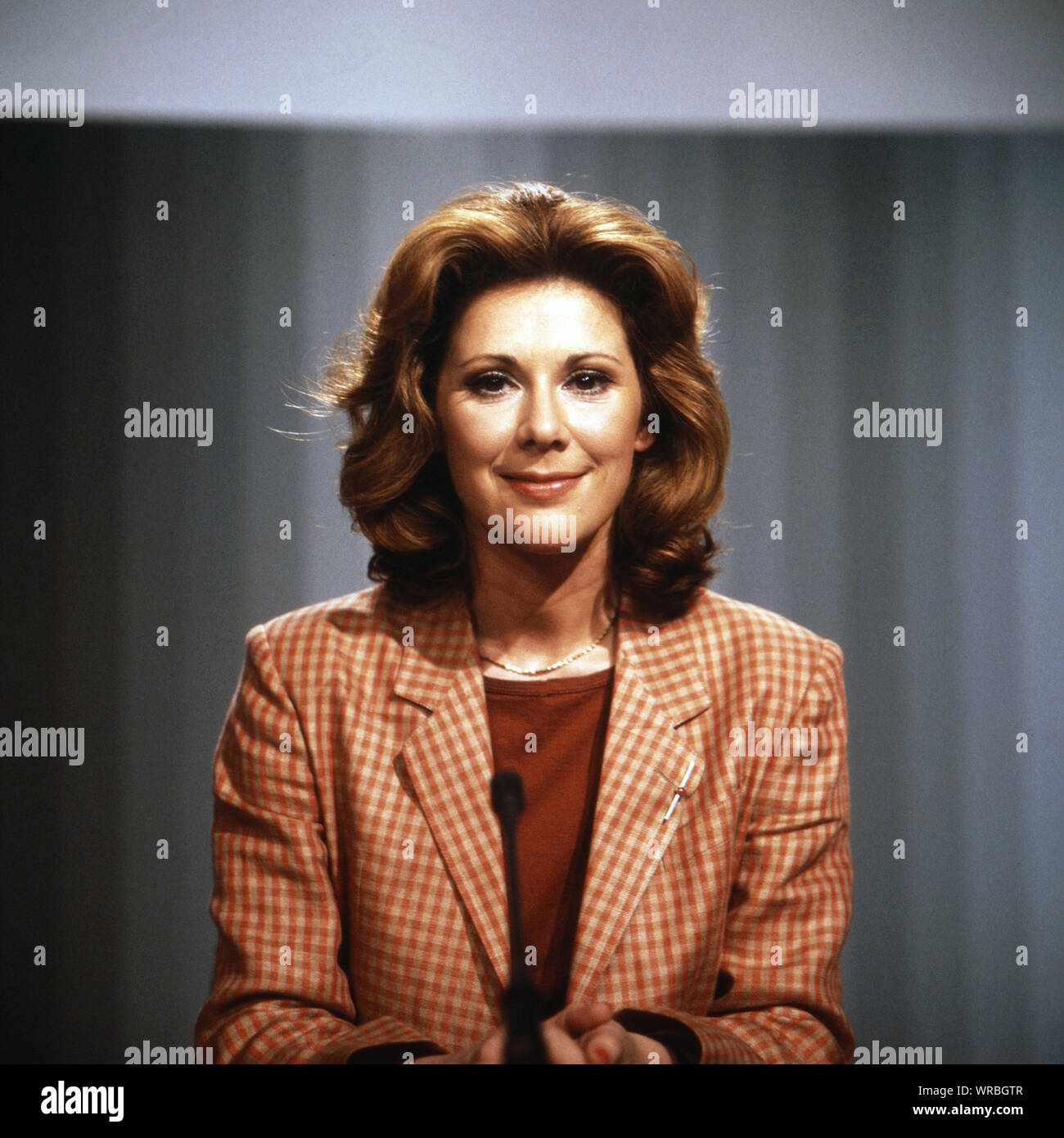 Ingrid Wendl sterreichischen Eiskunstl uferin Und Fernsehmoderatorin ingrid-wendl-sterreichischen-eiskunstl-uferin-und-fernsehmoderatorin