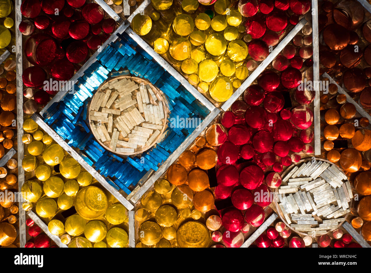 Sheffield, Großbritannien, 14. Juni 2017: Kirchenfenster, die Offenbarung 21 vv 10-16 Licht wie ein Stein wertvollsten an der Kathedrale von Sheffield Stockfoto