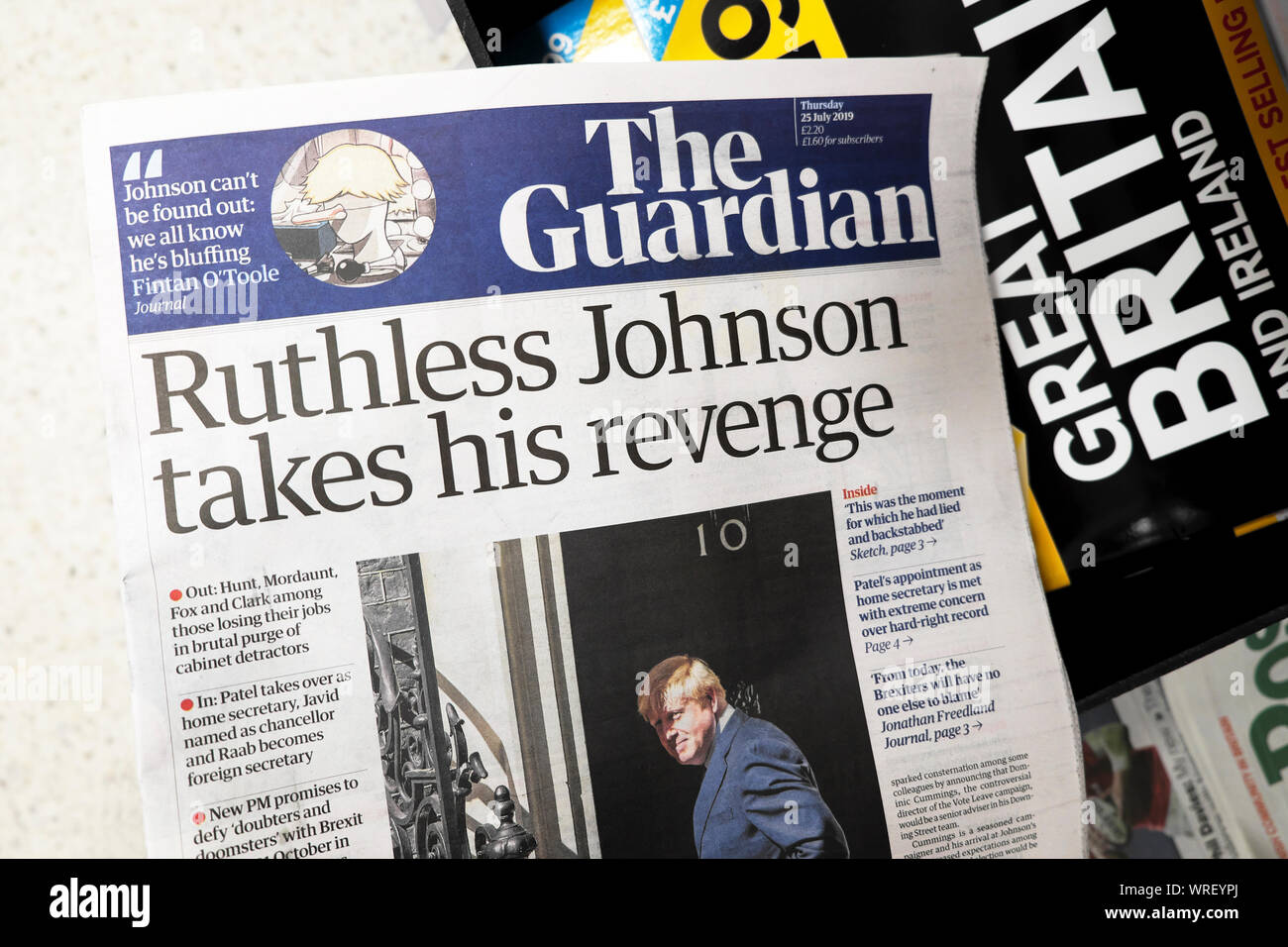 Guardian Überschrift "Rücksichtslose Johnson nimmt seine Rache' vom 25. Juli 2019 London England Großbritannien Stockfoto