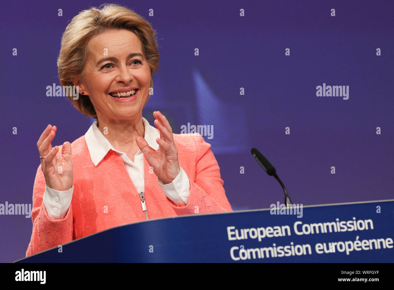 Brüssel, Belgien. 10 Sep, 2019. Ursula von der Leyen, gewählter Präsident der Europäischen Kommission, spricht bei einer Pressekonferenz auf die Enthüllung des Line-up der nächsten Europäischen Kommission in Brüssel, Belgien, Sept. 10, 2019. Credit: Zheng Huansong/Xinhua/Alamy Leben Nachrichten Quelle: Xinhua/Alamy leben Nachrichten Stockfoto