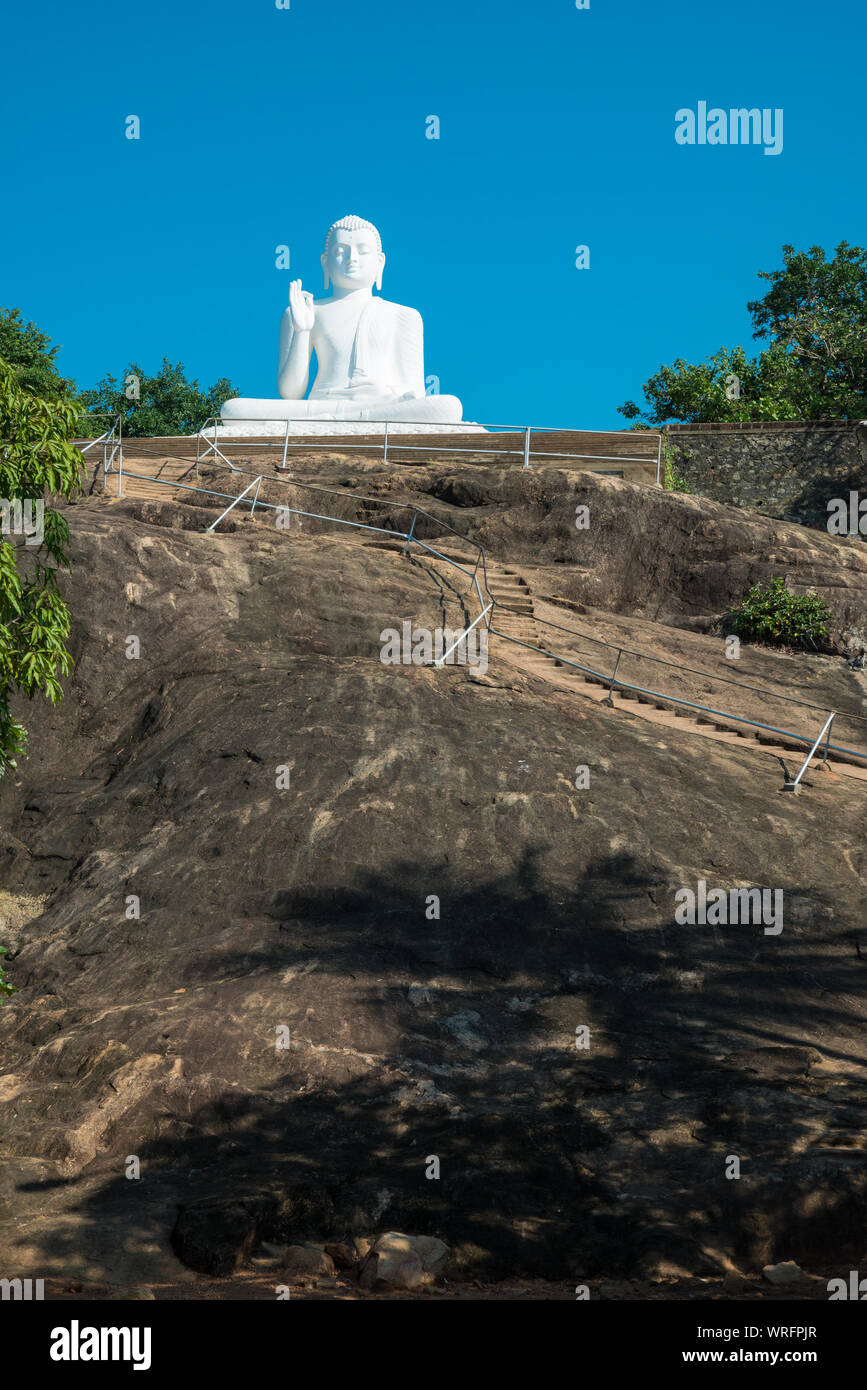 Buddha Statue in Mihintale, Sri Lanka, Asien Stockfoto