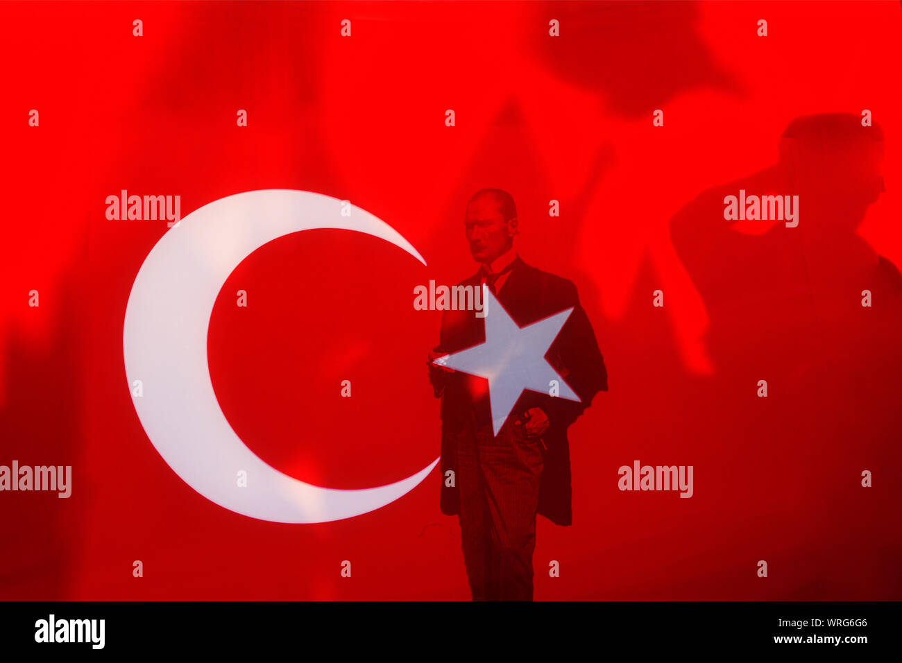 Türkische Flagge und Atatürk, Double Exposure Stockfoto