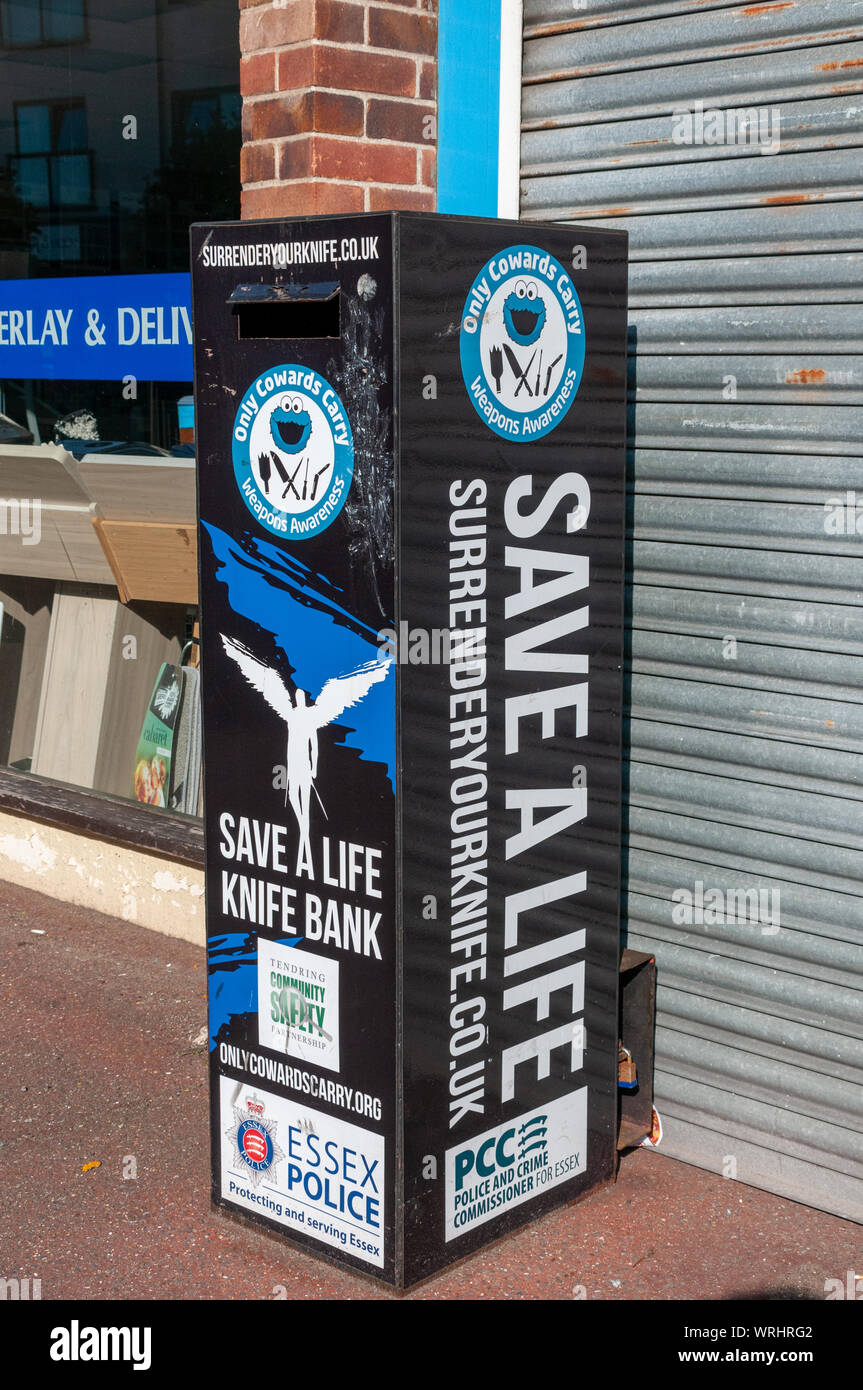 Essex Polizei Messer amnesty bin, Clacton-on-Sea. Stockfoto