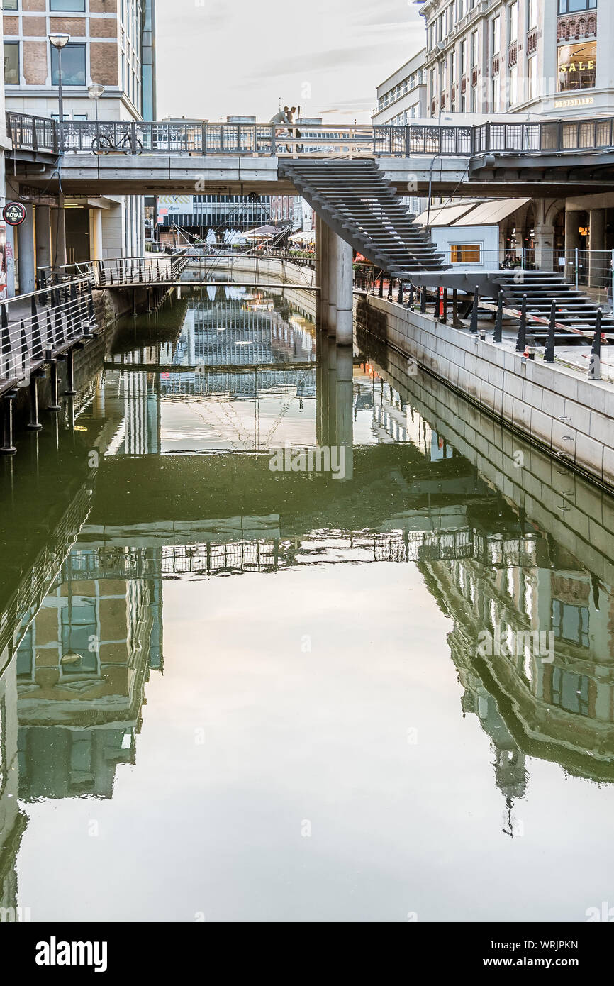 Aarhus City mit Brücken und Geschäfte in den Kanal und Platz für Text, Dänemark, 15. Juli 2019, Stockfoto