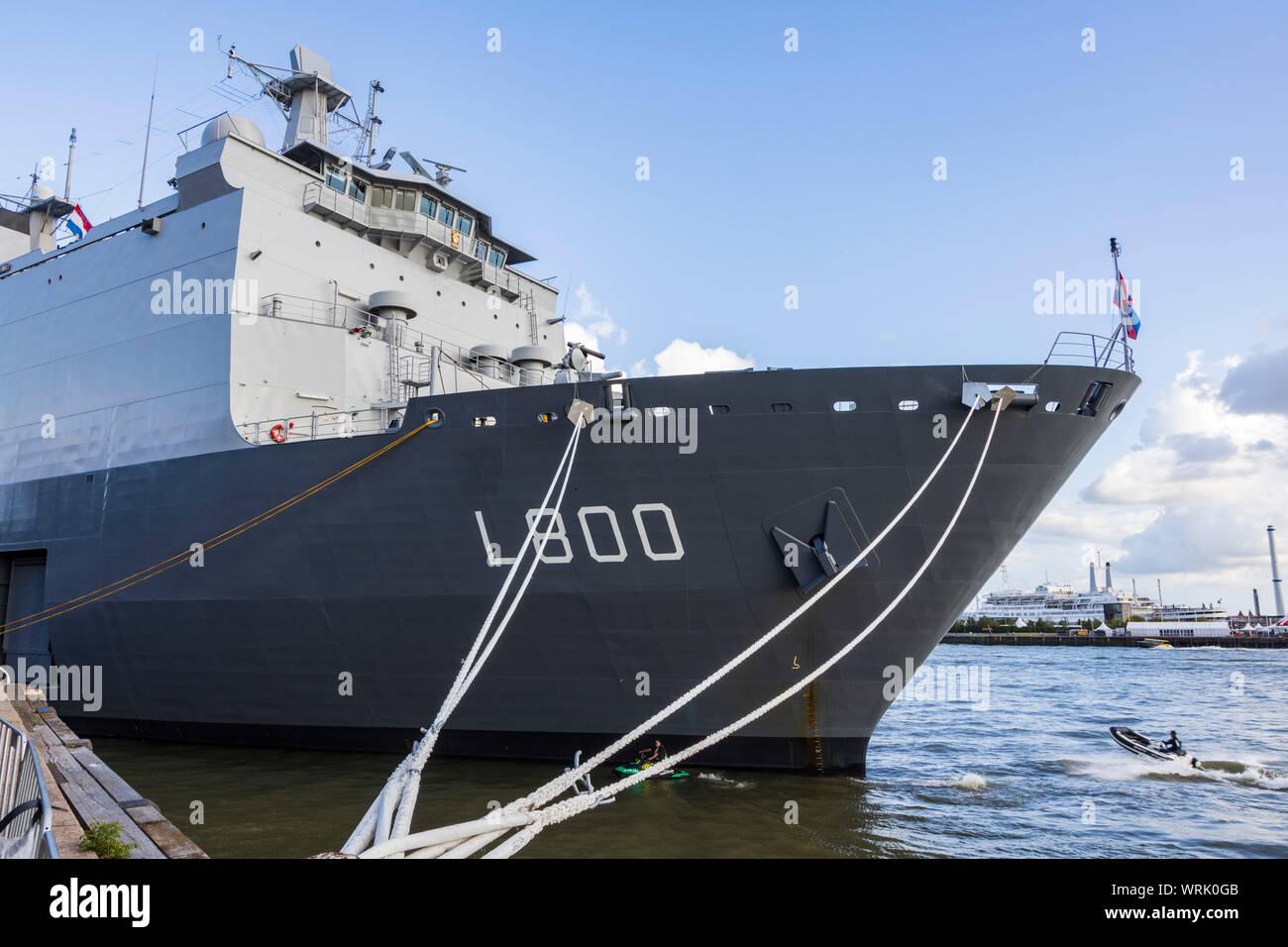 HNLMS Rotterdam, L800, Landing Platform Dock (LPD) amphibische Kriegsführung Schiff, Königlich Niederländische Marine. Rotterdam, South Holland, Holland, Niederlande Stockfoto