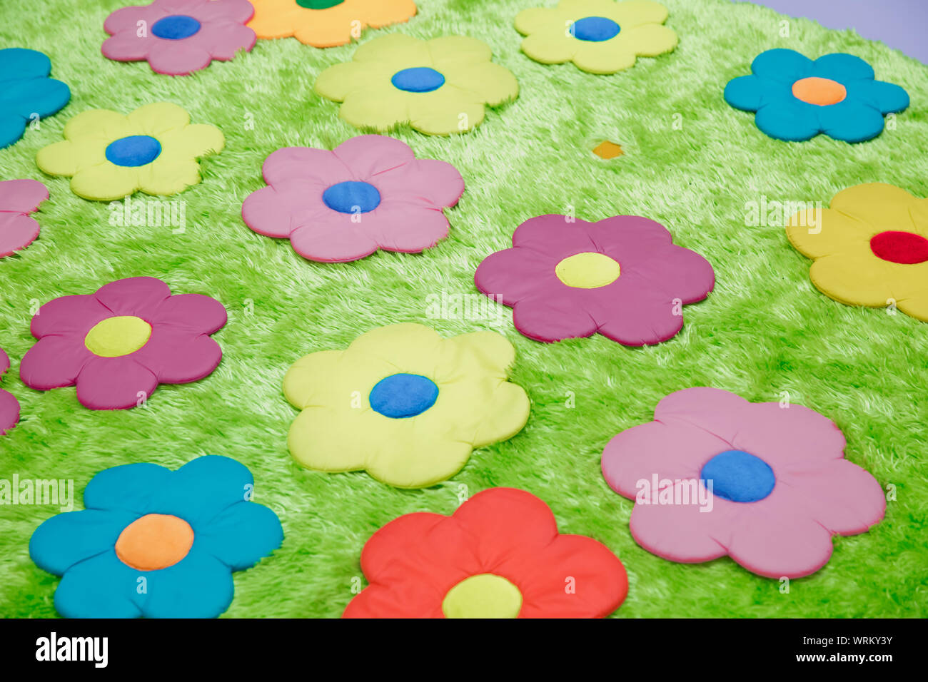 Grune Teppiche Grunen Geblumten Teppich Baby Teppich Mit Blumen