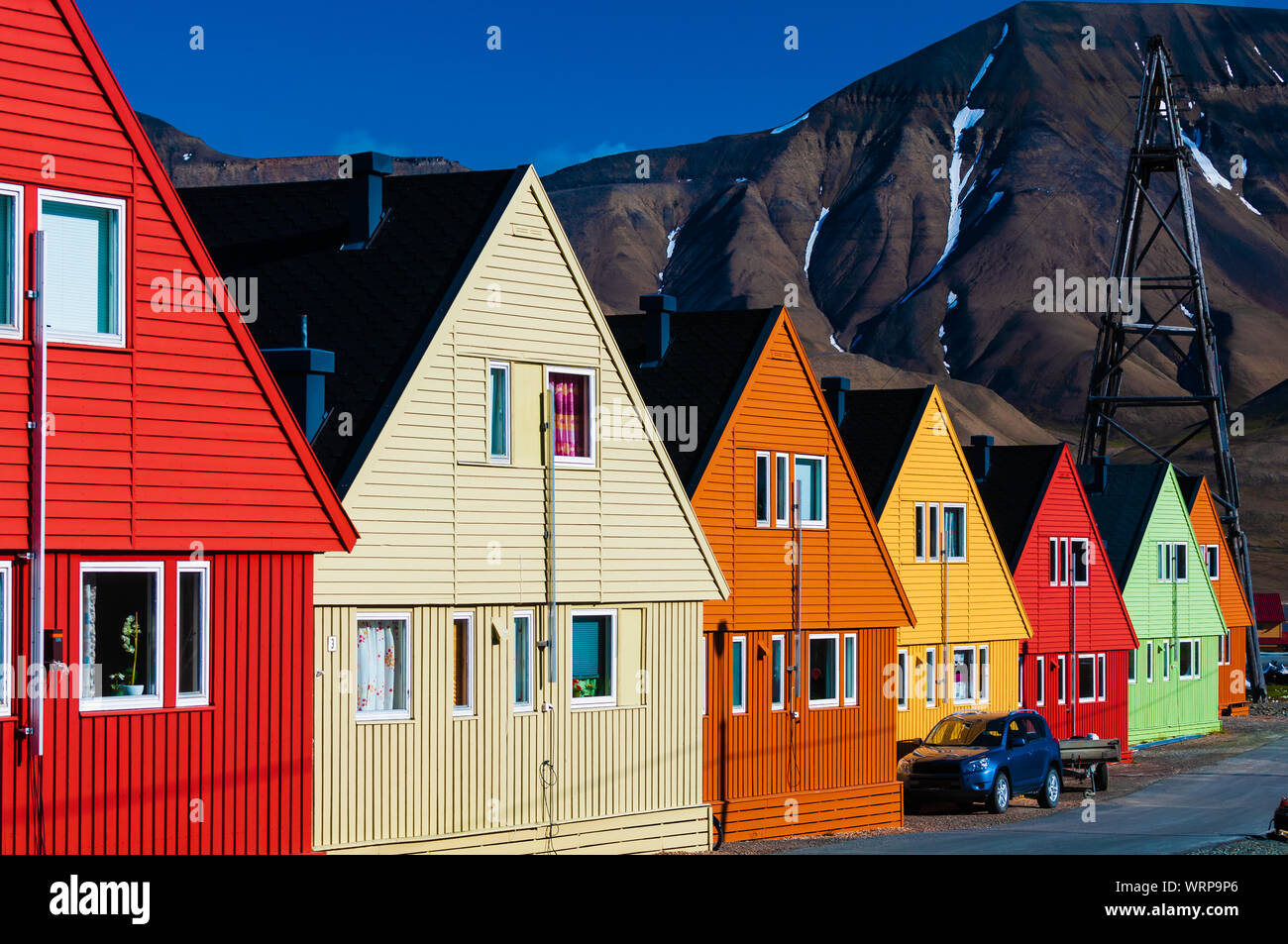 Reihe von sehr bunten Häuser in Longyearbyen, Svalsbard, Norwegen. Stockfoto