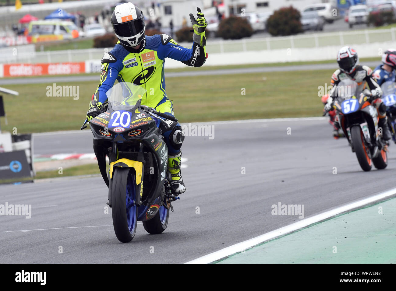 Jäger Ford feiert den Sieg in der Supersport 300 Meisterschaft bei Winton Raceway Victoria Stockfoto