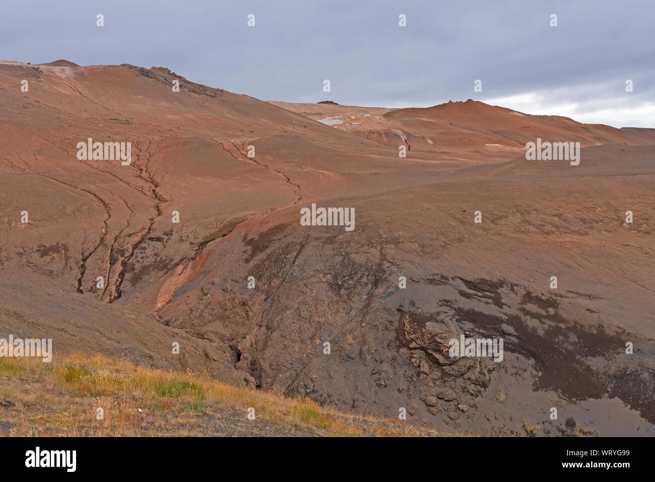 Wüst Hügel im Norden Islands thermischen Bereich in der Nähe des Sees Myvatn, Island Stockfoto