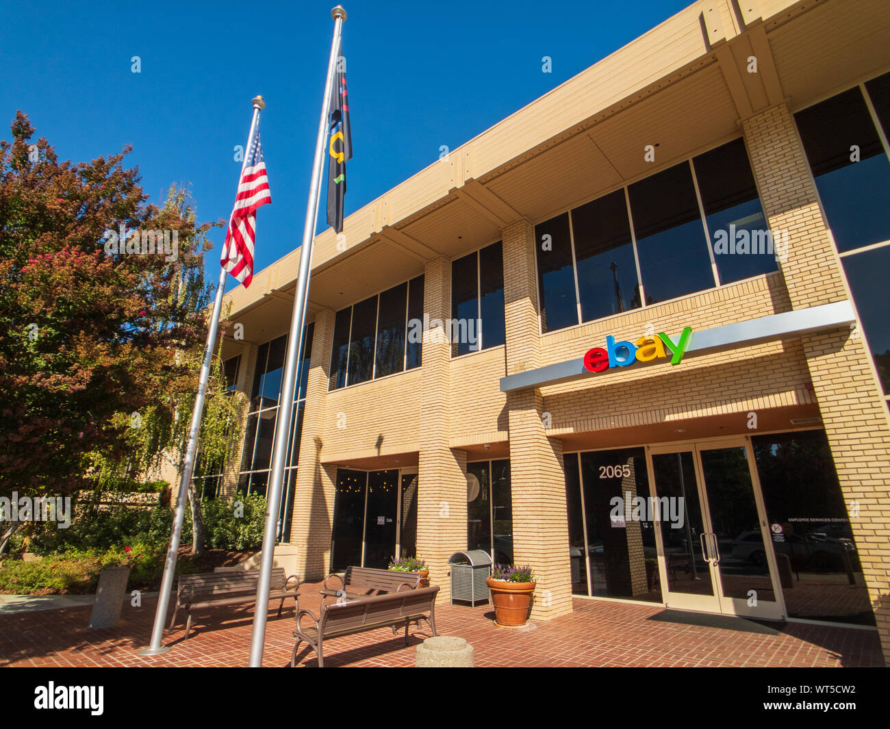 San Jose, USA - 10. September 2018: Ebay outdoor Logo in der Zentrale in Silicon Valley Stockfoto