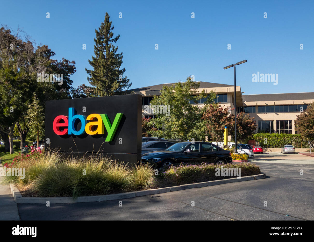 San Jose, USA - 10. September 2018: Ebay outdoor Logo in der Zentrale in Silicon Valley Stockfoto