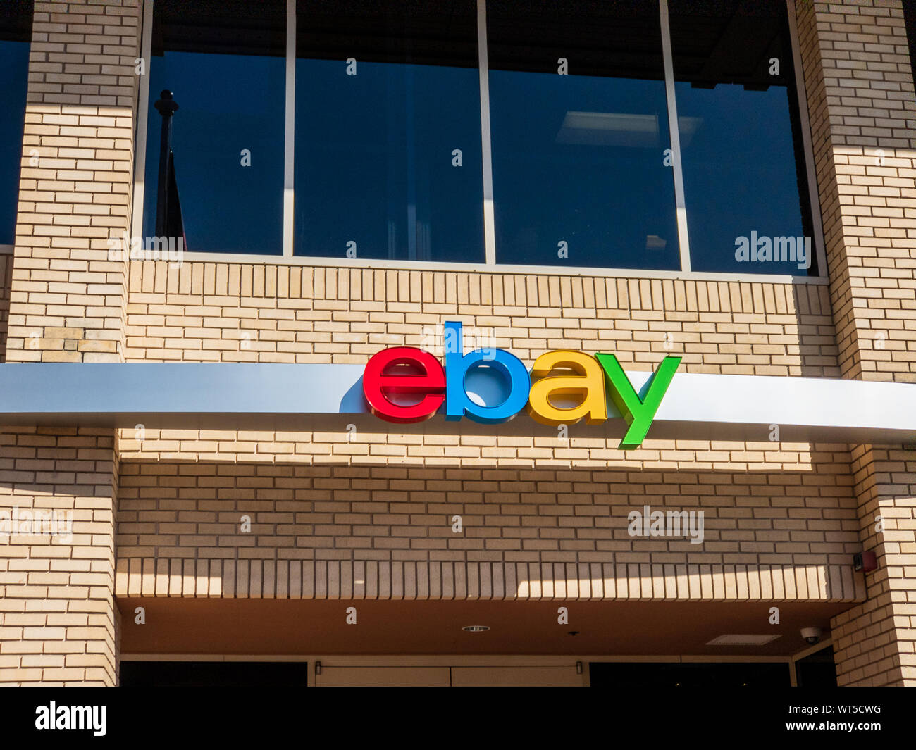 San Jose, USA - 10. September 2018: Ebay outdoor Logo in der Zentrale in Silicon Valley Stockfoto