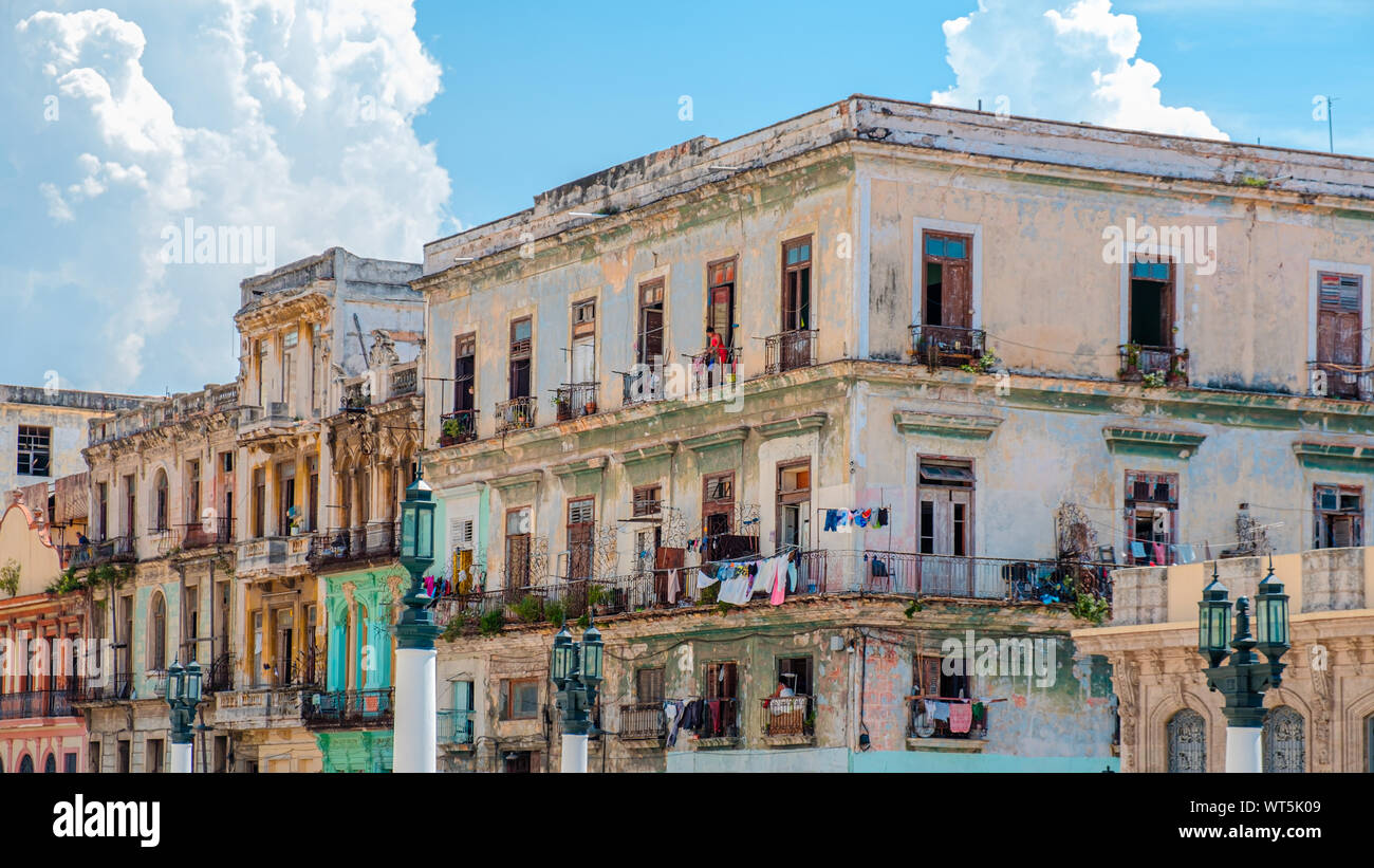 Straße in der Altstadt von Havanna, Kuba. Stockfoto