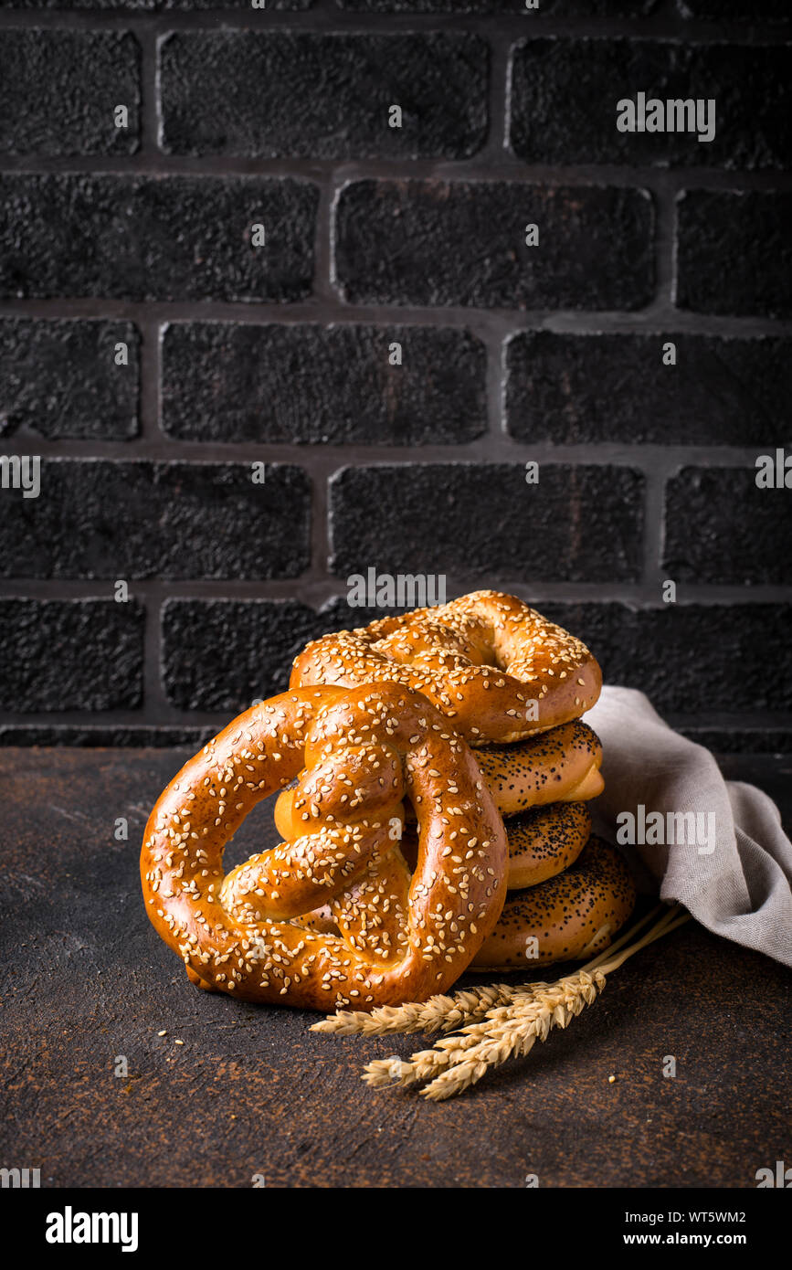 Brezeln, traditionellen festlichen Bayerischen Bäckerei Stockfoto