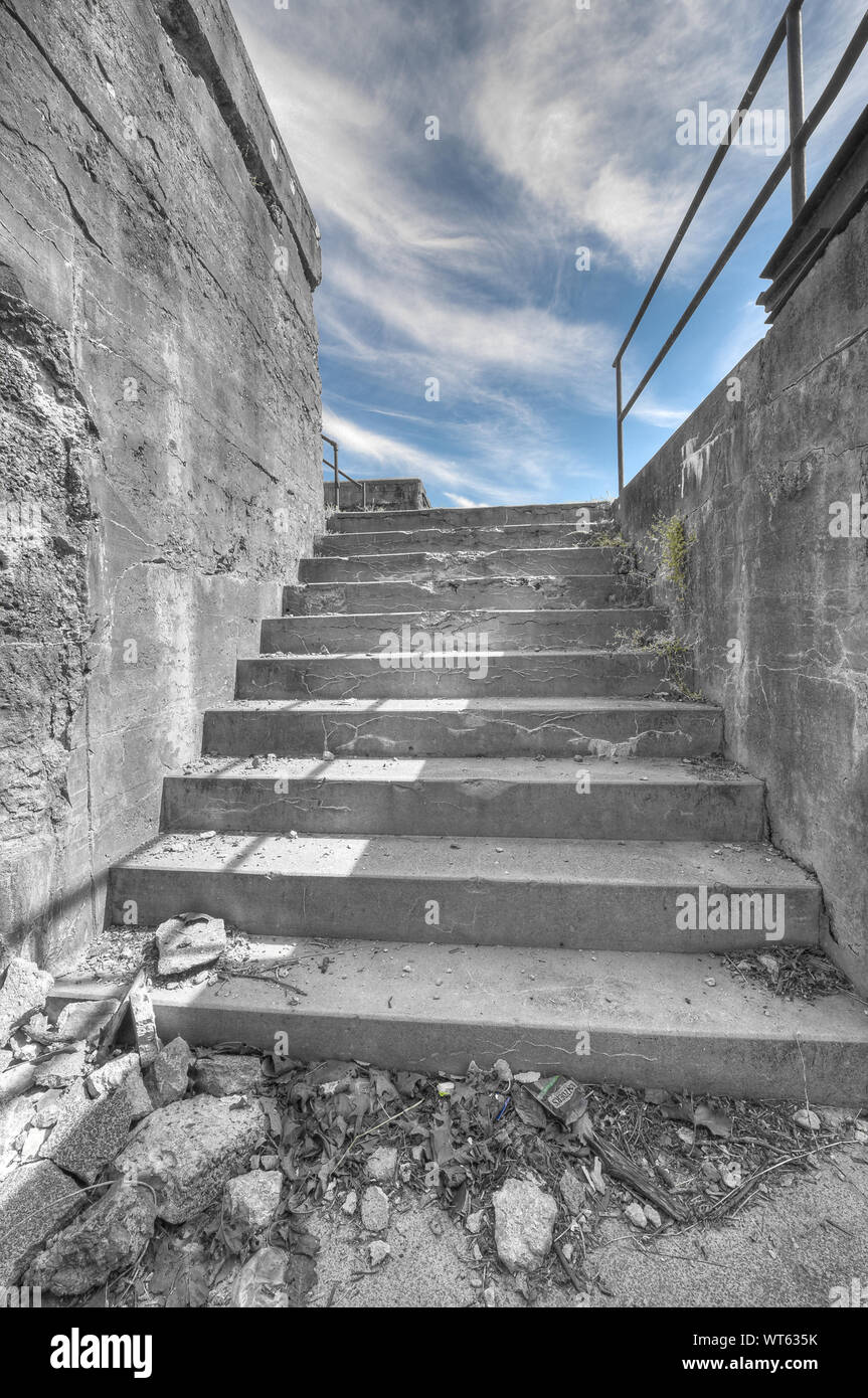 Treppe zu den Geschützstellungen auf der oberen Attika von Fort Washington Stockfoto
