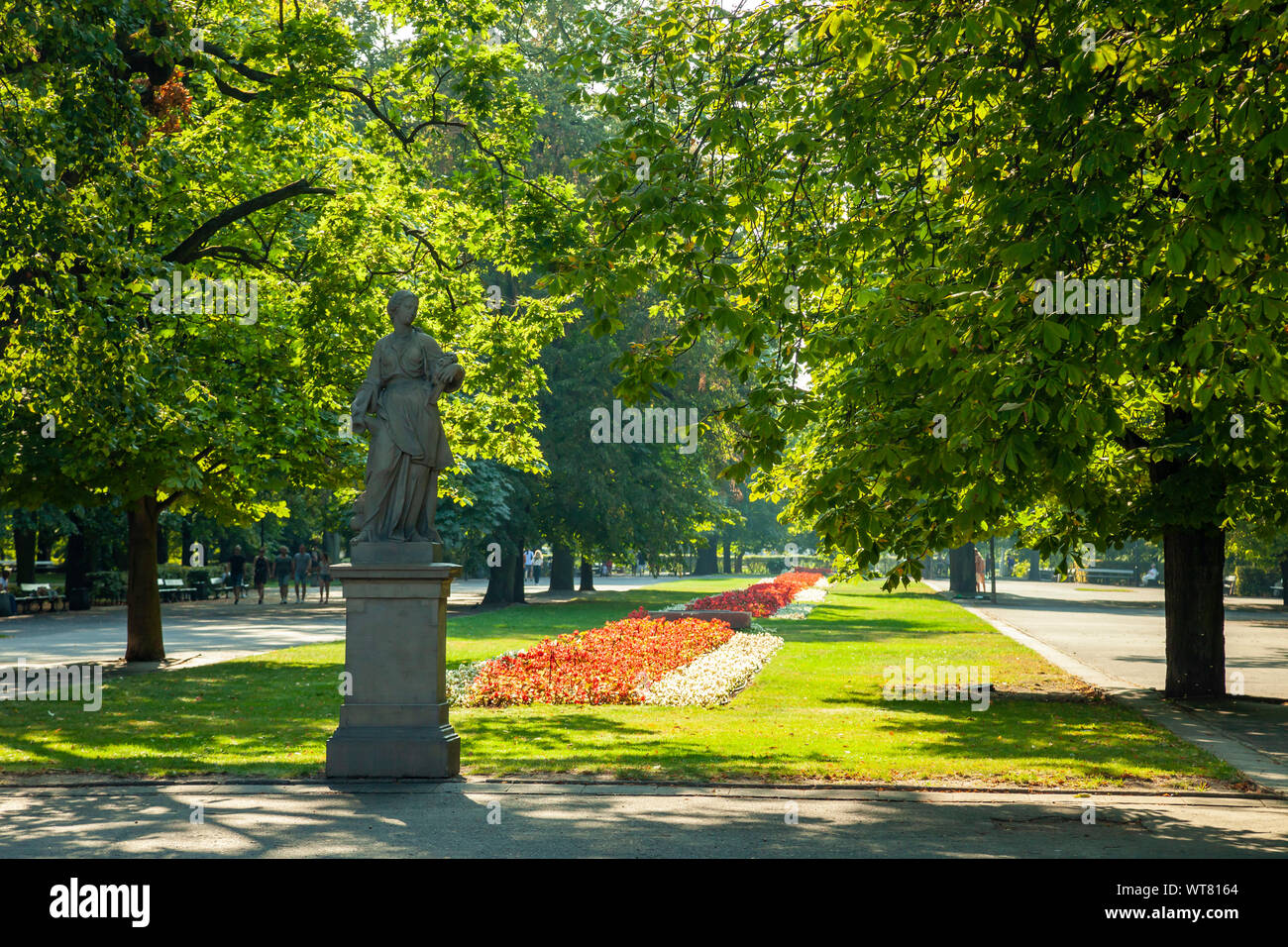 Sommer am Nachmittag im Sächsischen Garten, Warschau, Polen. Stockfoto