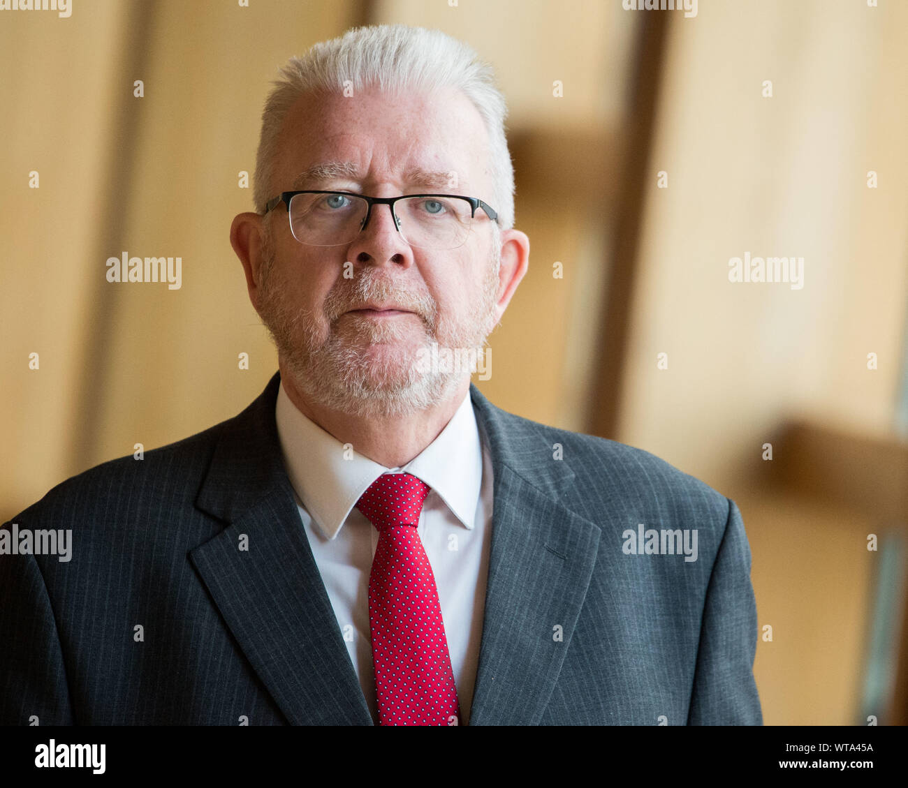 Edinburgh, Großbritannien. September 2019. Dargestellt: Michael Russell MSP - Kabinettsminister für Regierungsgeschäft und Verfassungsbewusstsein. Szenen aus Holyrood vor Ersten Ministerfragen kehren nach der Sommerpause in die Kammer zurück. Kredit: Colin Fisher/Alamy Live News Stockfoto