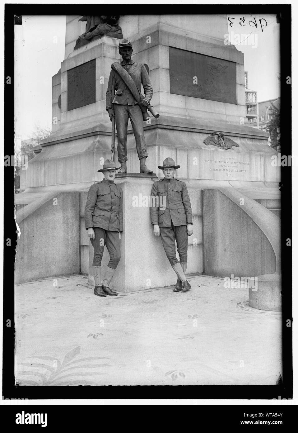 Männer in Uniform an den Sherman Monument, Washington, D.C. Stockfoto