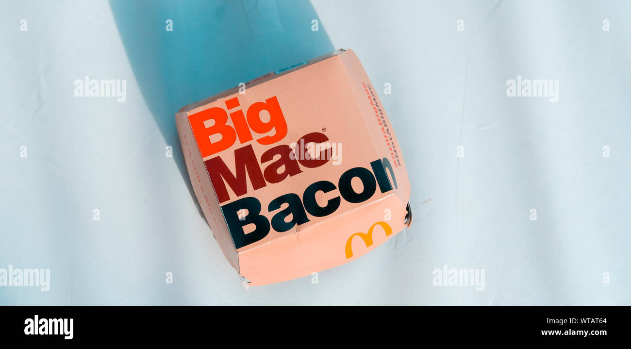 McDonald's Big Mac Bacon Burger, Mcdonald's ist das weltgrösste Kette von Fast Food Restaurants Stockfoto