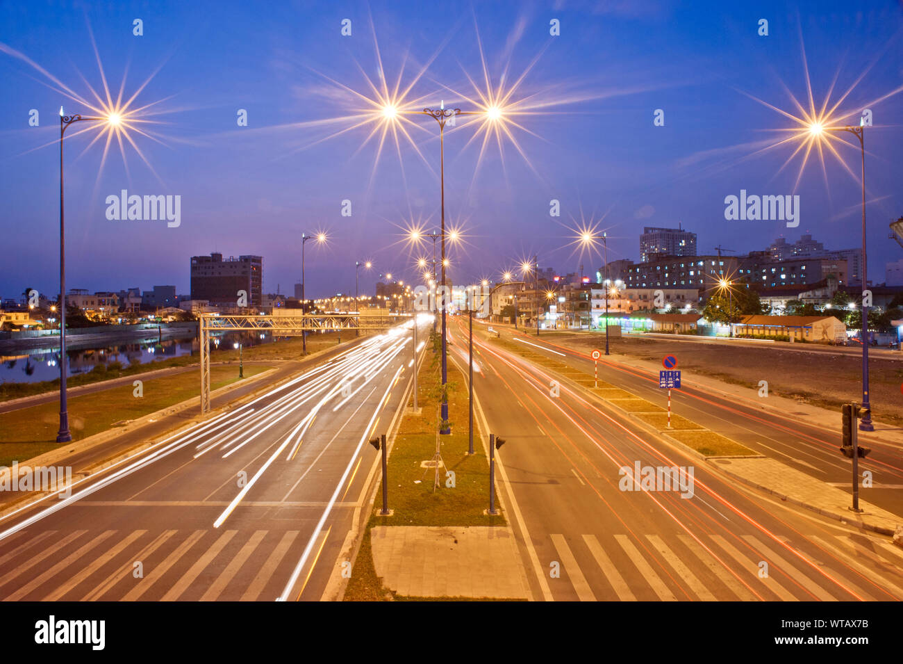 Saigon Alleen in der Nacht Stockfoto