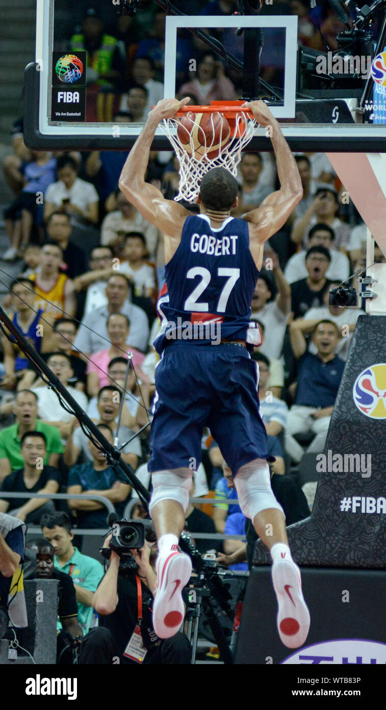 Rudy Gobert (Frankreich) dunking gegen die Vereinigten Staaten. FIBA Basketball Wm China 2019, Viertelfinale Stockfoto