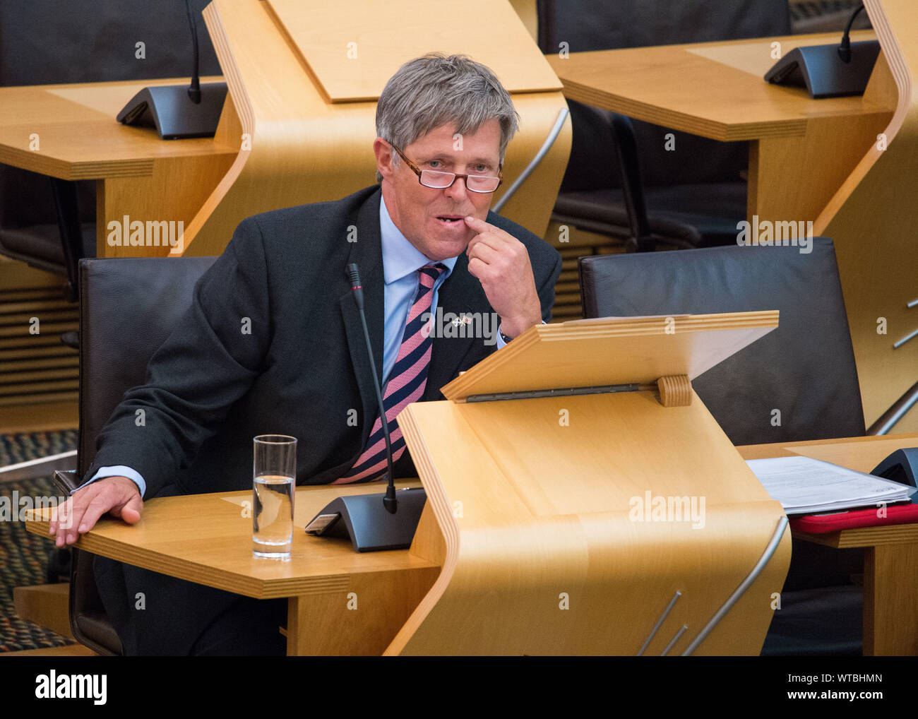 Edinburgh, Großbritannien. 5. September 2019. Im Bild: Edward Berg MSP-Shadow Kabinettsminister für Angelegenheiten des ländlichen Raums und die Inseln. Schottische Regierung Debatte: die Vermeidung einer No Deal Ausfahrt aus der EU. Das Parlament stimmt zu, dass die UK sollte unter keinen Umständen der EU auf einem Nicht-deal Basis verlassen, und verurteilt die Federung des Premierminister des britischen Parlaments ab 9. September bis 14. Oktober 2019. Das Ergebnis der Division ist: Für 87 gegen 28, Enthaltungen 0. Colin Fisher/CDFIMAGES.COM Stockfoto