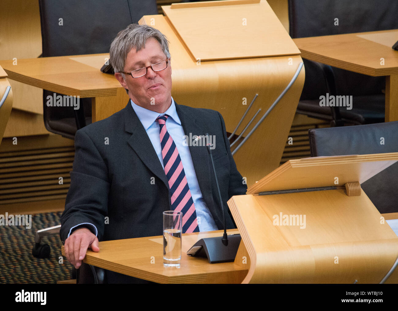 Edinburgh, Großbritannien. 5. September 2019. Im Bild: Edward Berg MSP-Shadow Kabinettsminister für Angelegenheiten des ländlichen Raums und die Inseln. Schottische Regierung Debatte: die Vermeidung einer No Deal Ausfahrt aus der EU. Das Parlament stimmt zu, dass die UK sollte unter keinen Umständen der EU auf einem Nicht-deal Basis verlassen, und verurteilt die Federung des Premierminister des britischen Parlaments ab 9. September bis 14. Oktober 2019. Das Ergebnis der Division ist: Für 87 gegen 28, Enthaltungen 0. Colin Fisher/CDFIMAGES.COM Stockfoto