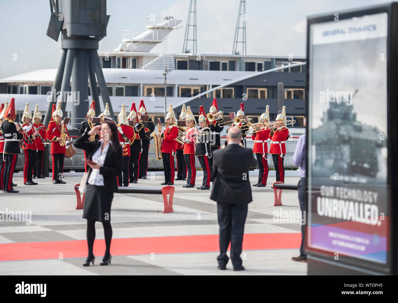 ExCel, London, UK. Defence and Security Equipment International (DSEI) Veranstaltung läuft vom 10. bis 13. September 2019, die Weltgrößte arme fair. Stockfoto