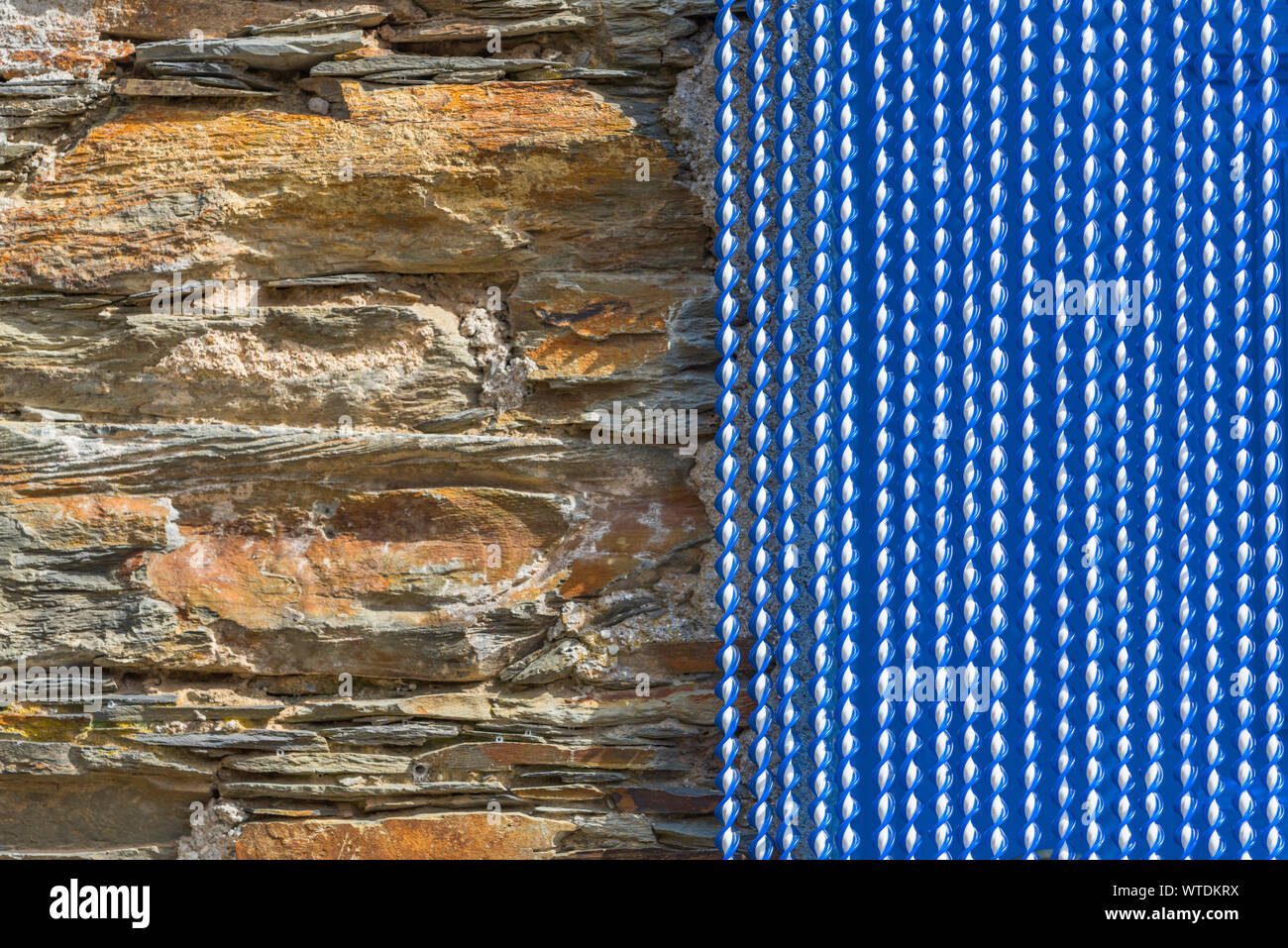 Der Stein und der Kunststoff Stockfoto