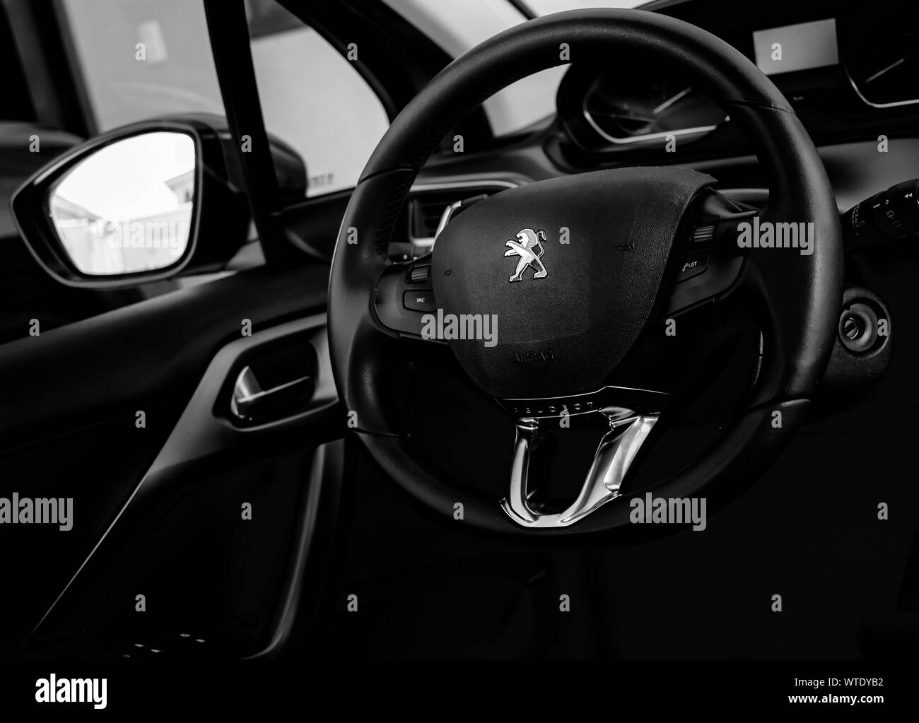 New Peugeot 208 Model Car Stockfotos New Peugeot 208 Model