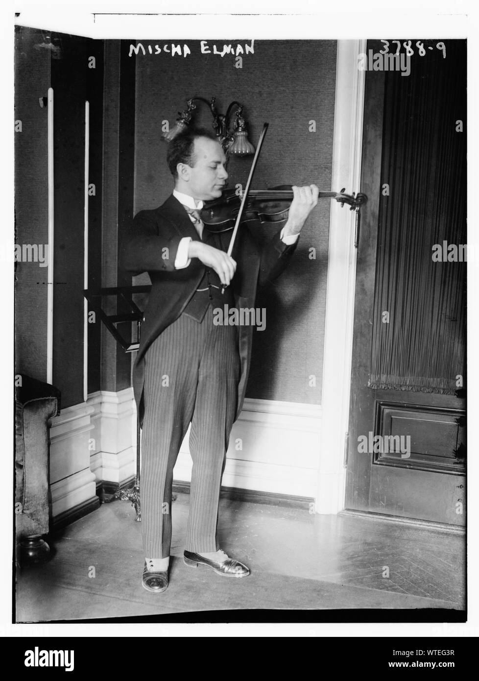 Mischa Elman [spielen] Stockfoto