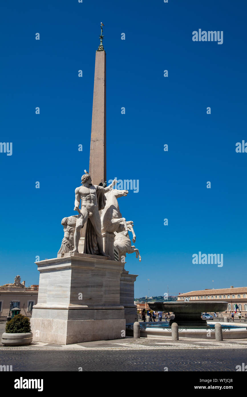 Rom, Italien, April 2018: Rom, Italien, April 2018: Brunnen der Dioskuren auf dem Quirinale in Rom Stockfoto
