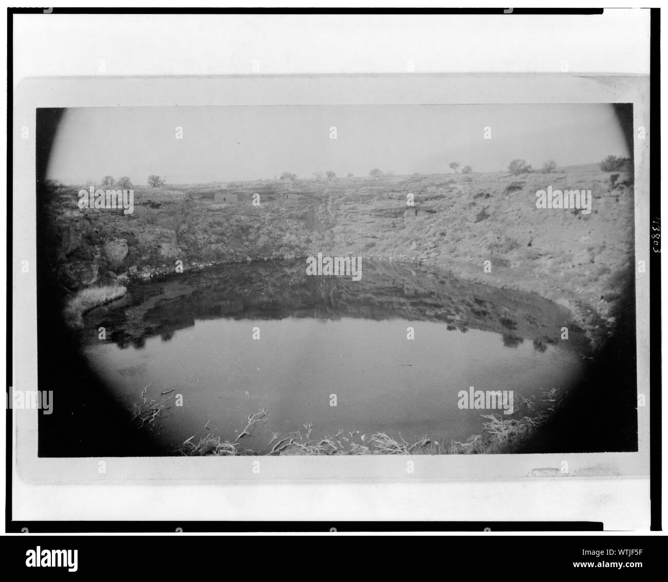 Von Montezuma Well, Beaver Creek, Arizona. Blick von E.Seite genommen, am 13. Dezember 1886/E.A.M. Stockfoto