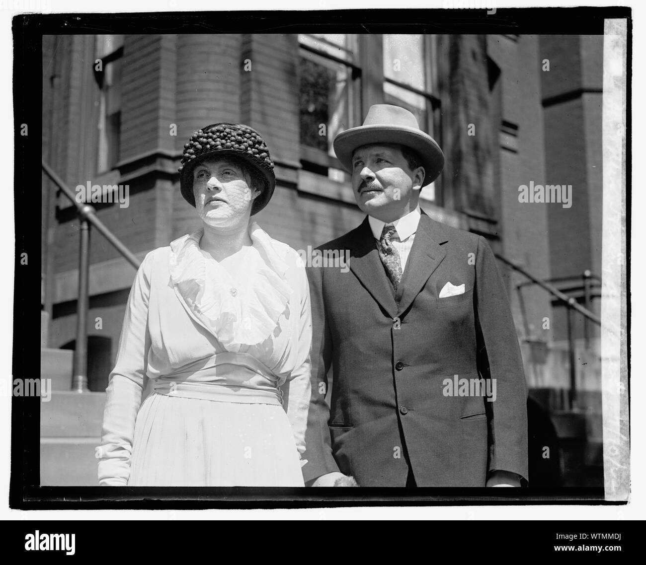 Herr & Frau Henry de Bach, 4/10/22. Stockfoto
