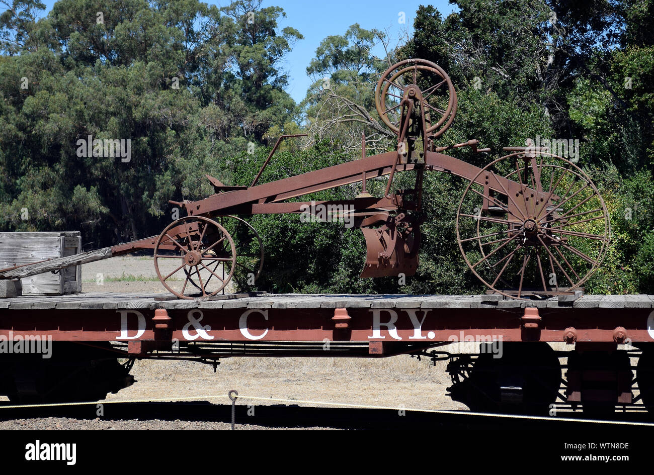 Landwirtschaftliche Geräte auf der Scannerschiene Auto an Ardenwood Historic Farm, Fremont, Kalifornien Stockfoto