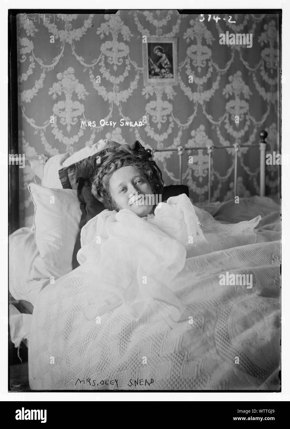 Frau Ocey Snead, im Bett Stockfoto