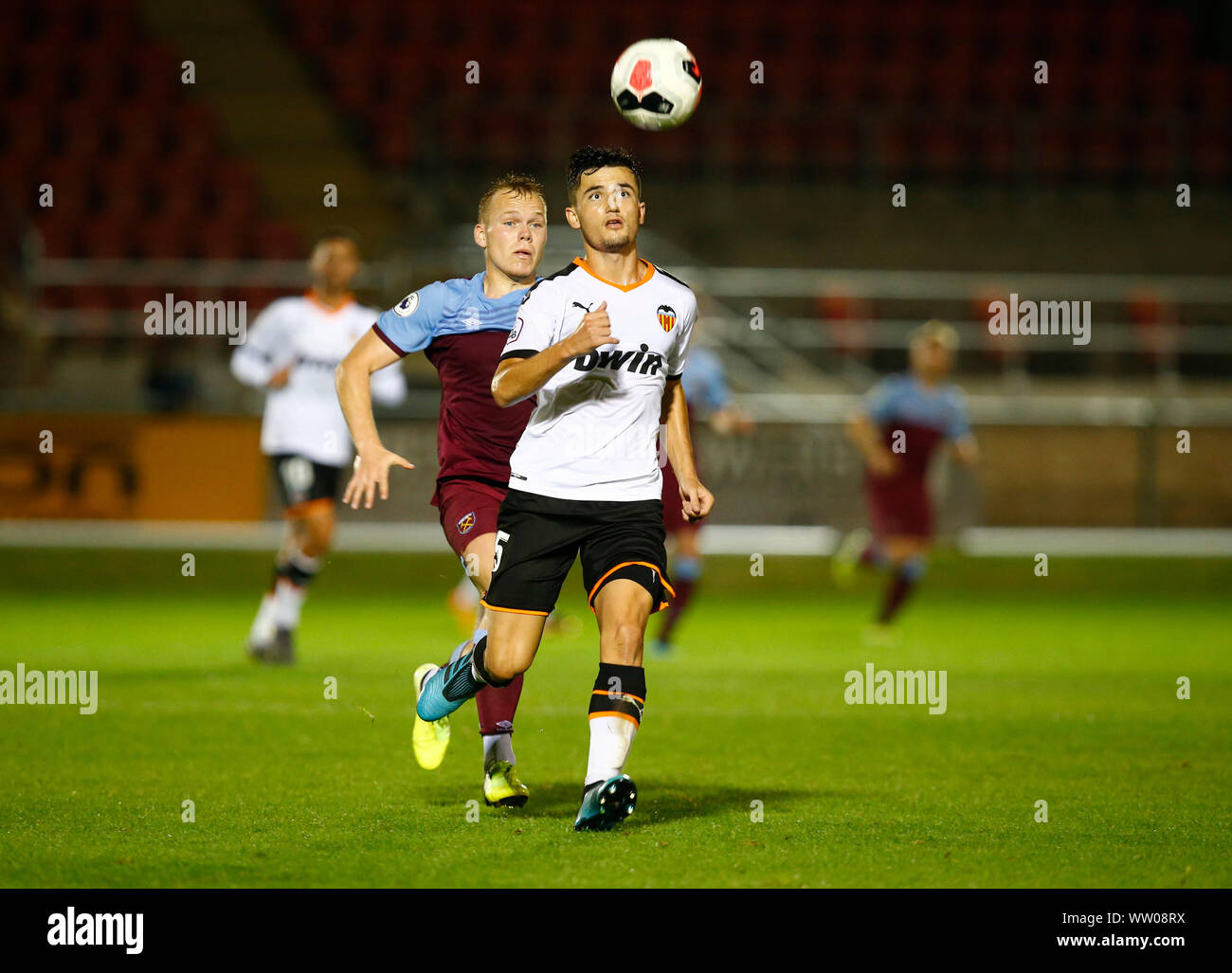 London, Großbritannien. 11 Sep, 2019. LONDON, ENGLAND. 11. SEPTEMBER: Hugo Guillamon von Valencia B während der Premier League International Cup Match zwischen West Ham United und Valencia an der Chigwell Bau Stadion in Dagenham, England am September 11, 2019 Credit: Aktion Foto Sport/Alamy leben Nachrichten Stockfoto