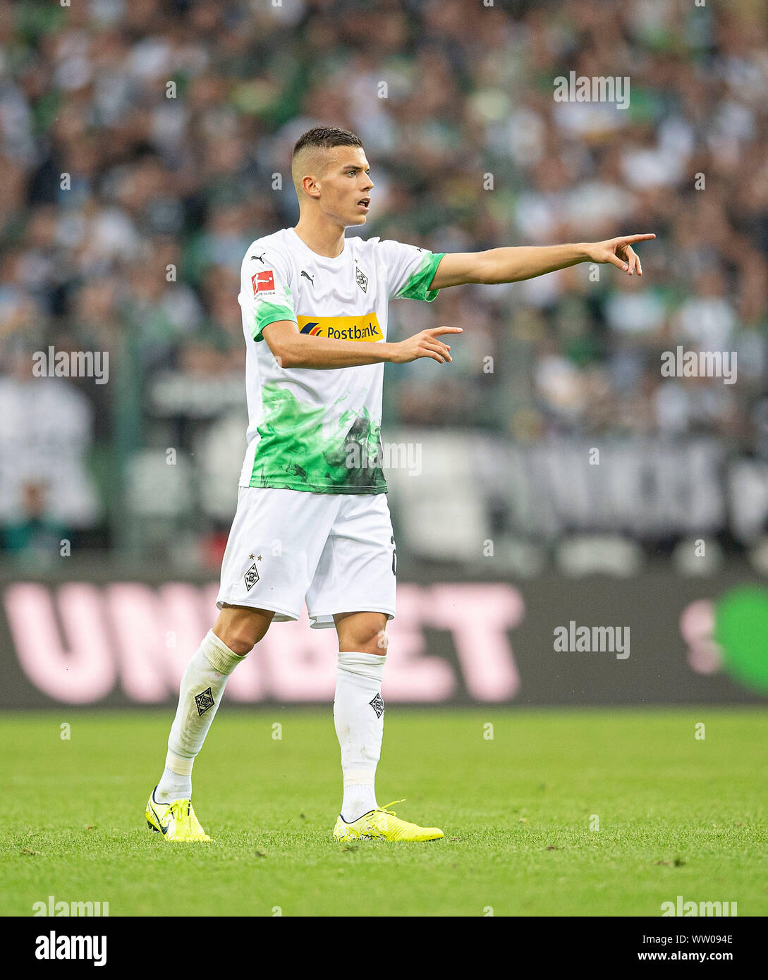 Laszlo BENES (MG), Geste, Gestik, Fußball 1. 1. Fussballbundesliga, 1. Spieltag, Borussia Mönchengladbach (MG) - FC Schalke 04 (GE) 0:0, den 17.08.2019 im Borussia Mönchengladbach/Deutschland. € | Nutzung weltweit Stockfoto