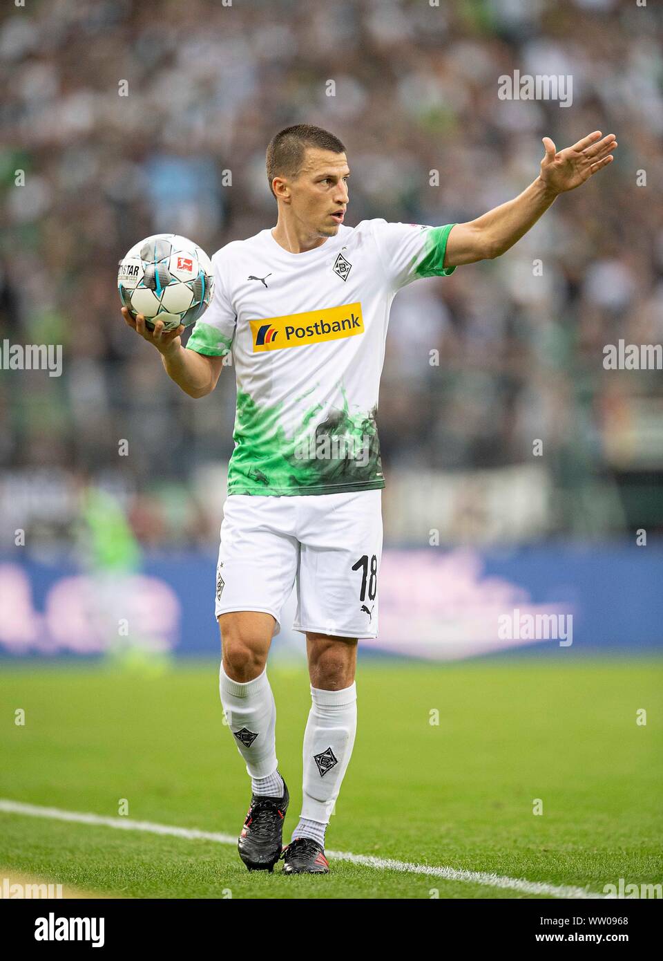 Borussia Mönchengladbach, Deutschland. 17 Aug, 2019. Stefan LAINER (MG), Geste, Gestik, Fußball 1. 1. Fussballbundesliga, 1. Spieltag, Borussia Mönchengladbach (MG) - FC Schalke 04 (GE) 0:0, am 17.08.2019, Borussia Mönchengladbach/Deutschland. € | Nutzung der weltweiten Kredit: dpa/Alamy leben Nachrichten Stockfoto