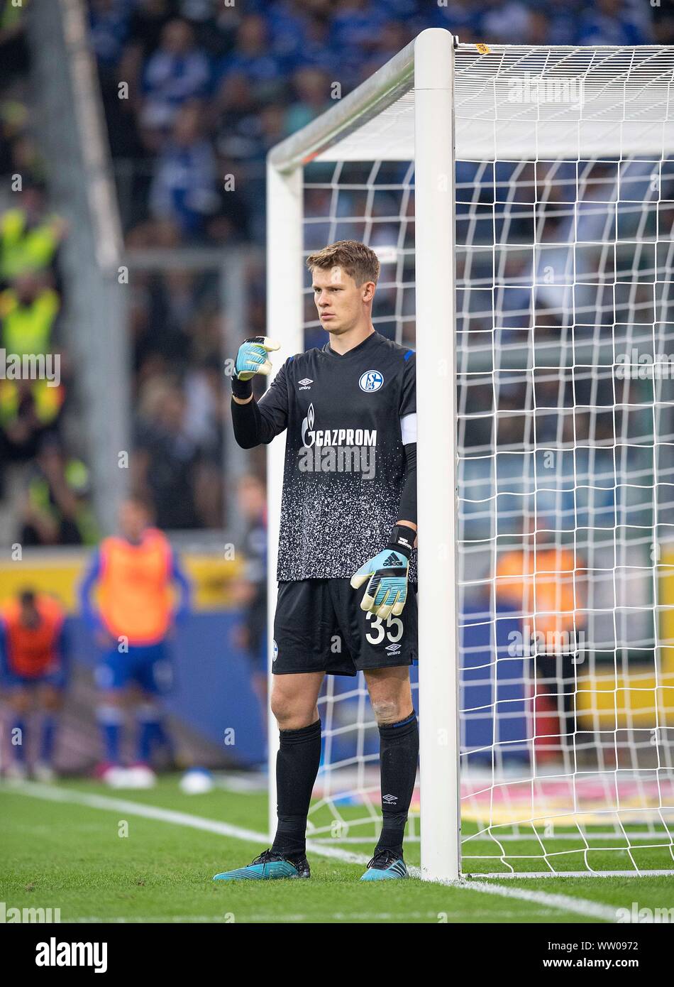 Borussia Mönchengladbach, Deutschland. 17 Aug, 2019. torwart Alexander ZU NUEBEL (NvúBEL) (GE), Geste, Gestik, Fußball 1. 1. Fussballbundesliga, 1. Spieltag, Borussia Mönchengladbach (MG) - FC Schalke 04 (GE) 0:0, am 17.08.2019 im Borussia Mönchengladbach/Deutschland. € | Nutzung der weltweiten Kredit: dpa/Alamy leben Nachrichten Stockfoto