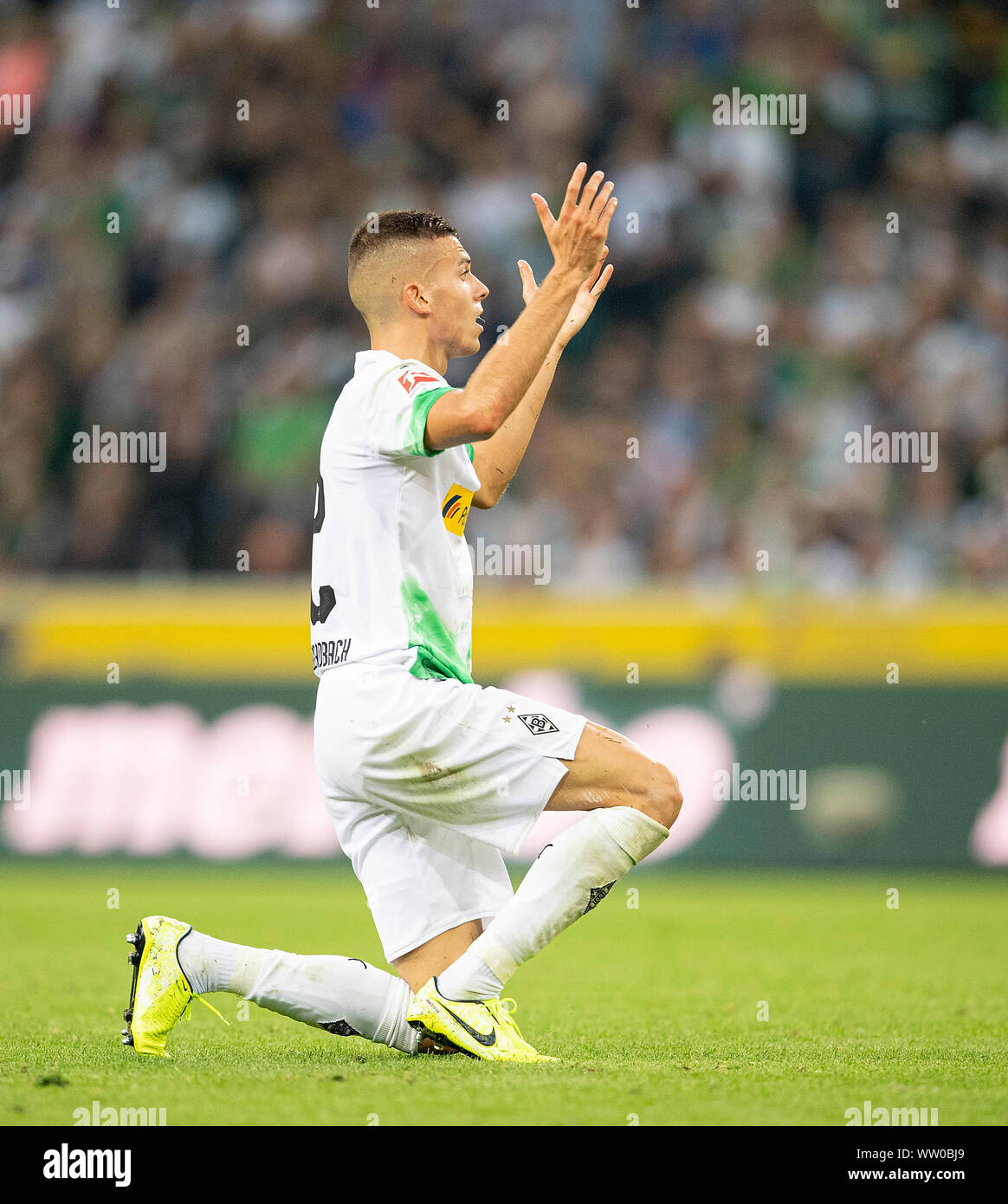 Borussia Mönchengladbach, Deutschland. 17 Aug, 2019. Laszlo BENES (MG), Geste, Gestik, Fußball 1. 1. Fussballbundesliga, 1. Spieltag, Borussia Mönchengladbach (MG) - FC Schalke 04 (GE) 0:0, den 17.08.2019 im Borussia Mönchengladbach/Deutschland. € | Nutzung der weltweiten Kredit: dpa/Alamy leben Nachrichten Stockfoto
