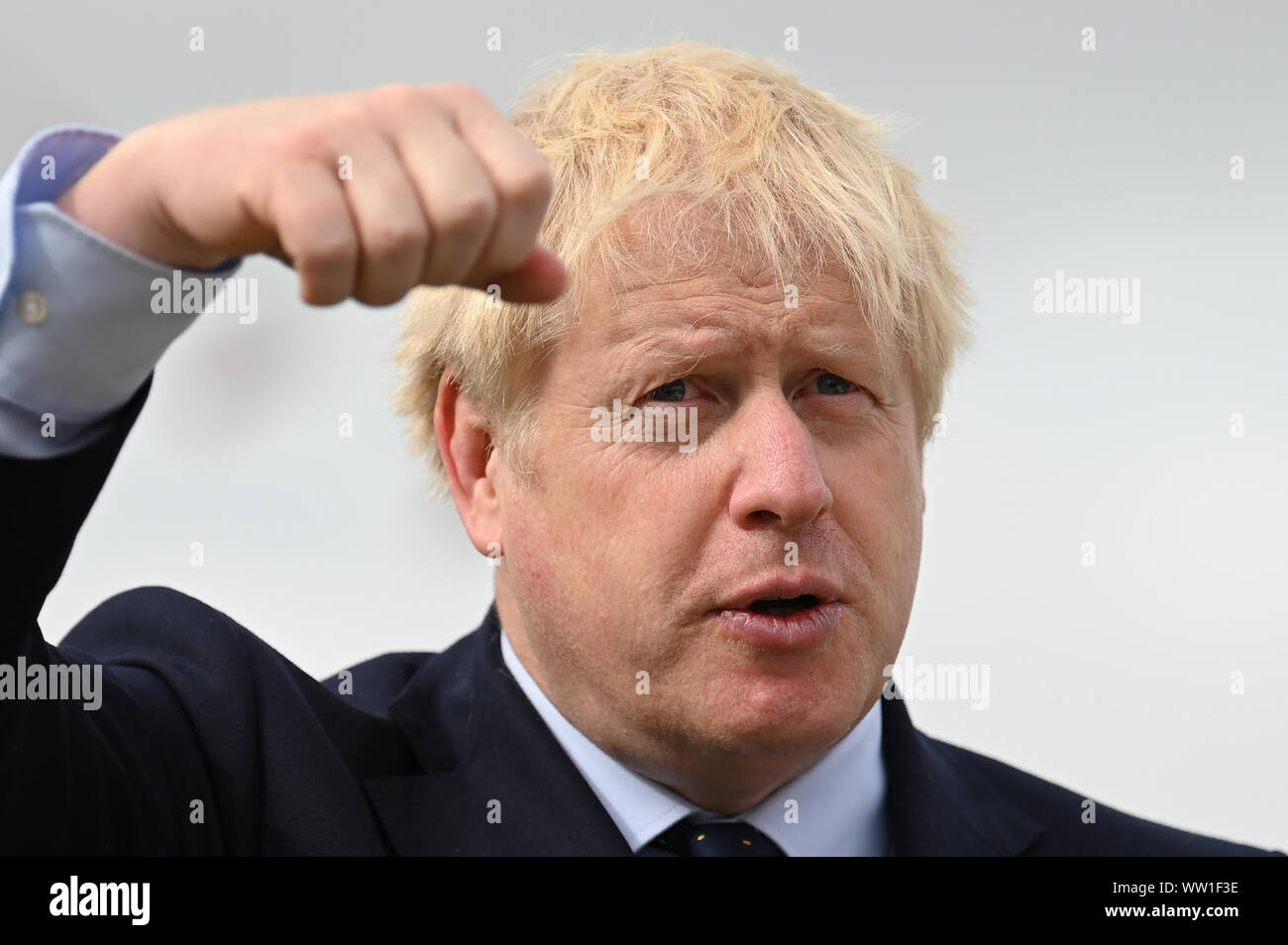 Premierminister Boris Johnson Besuche des NLV Pharos, einem Leuchtturm Ausschreibung auf der Themse London International Versand Woche zu kennzeichnen. PA-Foto. Bild Datum: Donnerstag, September 12, 2019. Photo Credit: Daniel Leal-Olivas/PA-Kabel Stockfoto