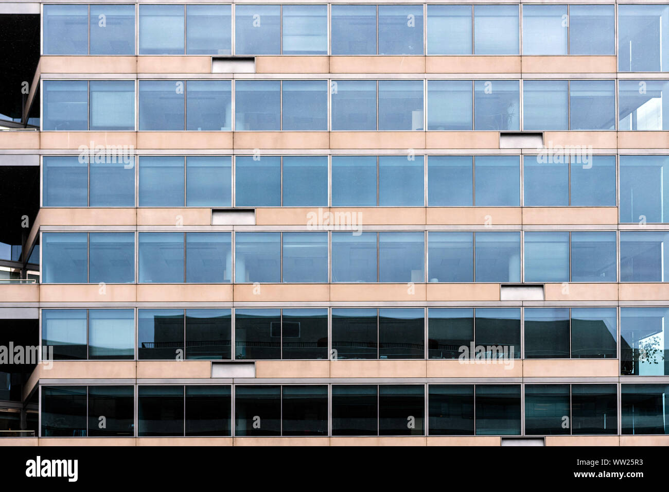 Glas Burogebaude Fassade Mit Windows Textur Architektur Stockfotografie Alamy