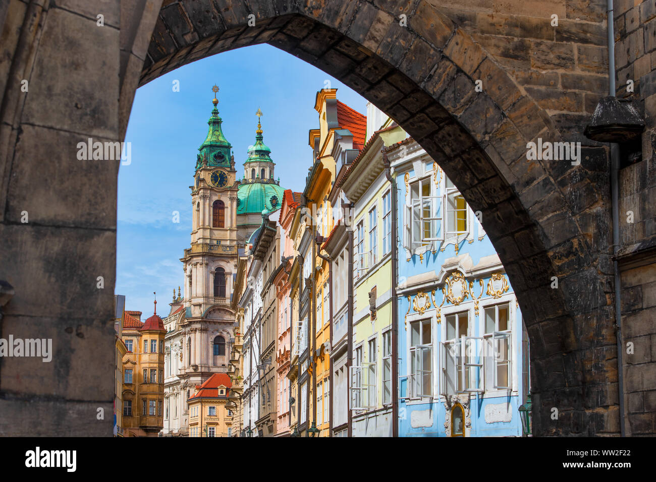 Eintrag in die bunte Stadtteil Mala Strana in Prag Stockfoto