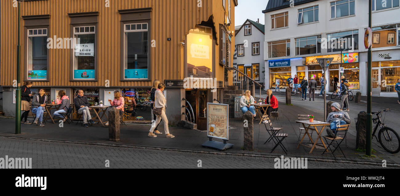 Straßenszenen, Downtown Reykjavik, Island Stockfoto
