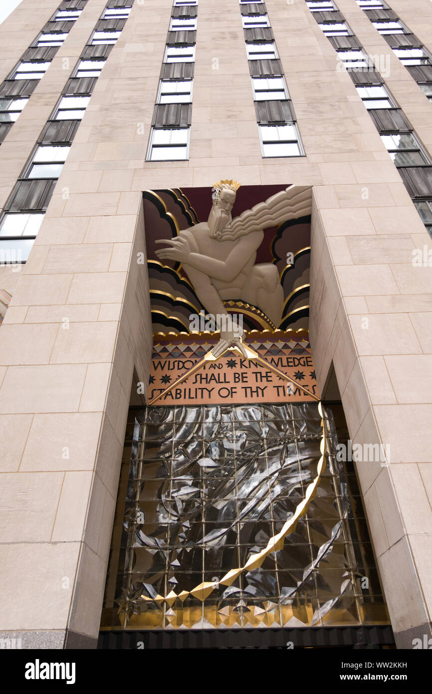 Rockefeller Center Comcast Building, 30 Rockefeller Plaza Haupteingang, NYC Stockfoto