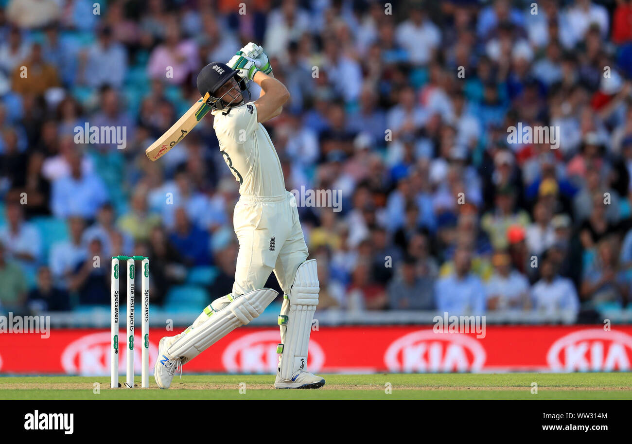 England's Jos Buttler Fledermäuse tagsüber eine der fünften Testspiel am Oval, London. Stockfoto