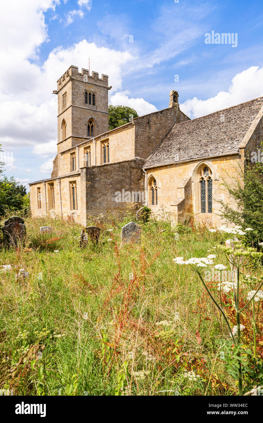 Die Kirche St. Michael in der Cotswold Dorf Buckland, Gloucestershire, Großbritannien Stockfoto