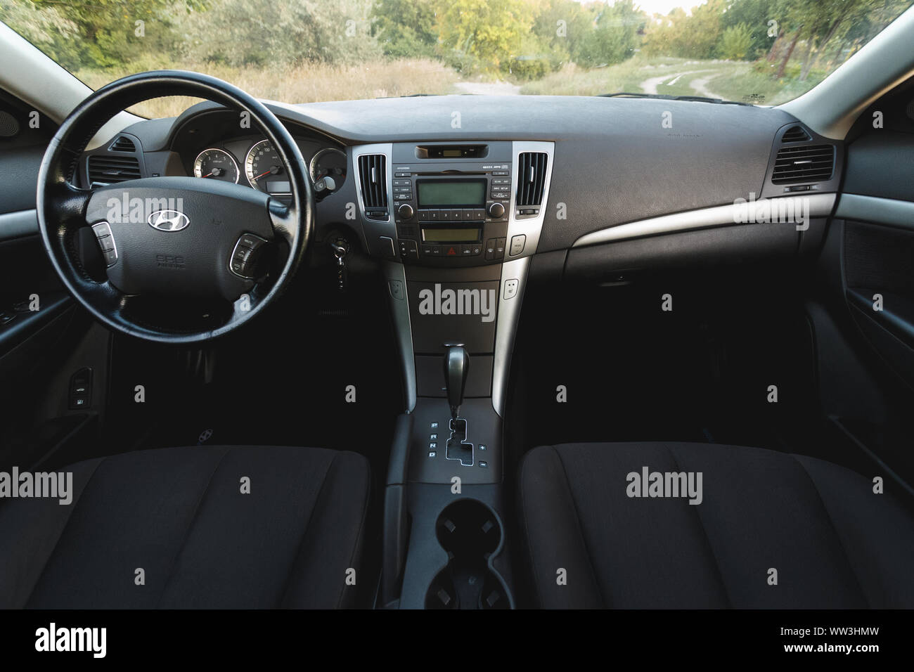 Sonata Car Stockfotos Sonata Car Bilder Alamy